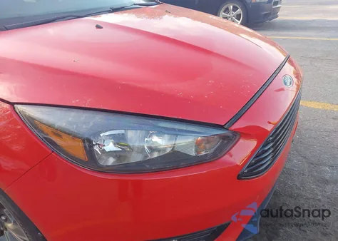 2016 Ford Focus Se z USA, uszkodzony, nr VIN 1FADP3FE1GL378019